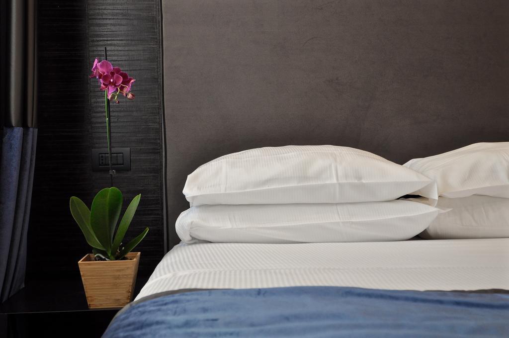 เพลซ 24 สวีท แอนด์ เวลเนส Hotel โรม ภายนอก รูปภาพ