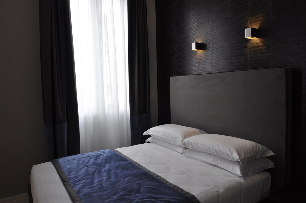 เพลซ 24 สวีท แอนด์ เวลเนส Hotel โรม ห้อง รูปภาพ