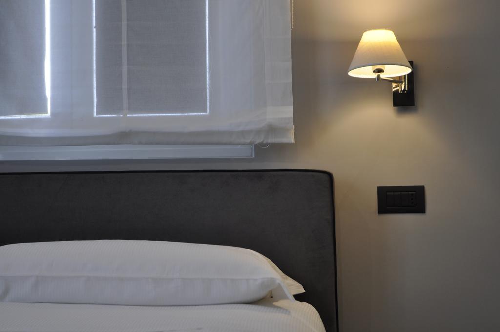 เพลซ 24 สวีท แอนด์ เวลเนส Hotel โรม ห้อง รูปภาพ