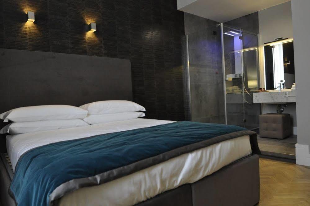 เพลซ 24 สวีท แอนด์ เวลเนส Hotel โรม ภายนอก รูปภาพ